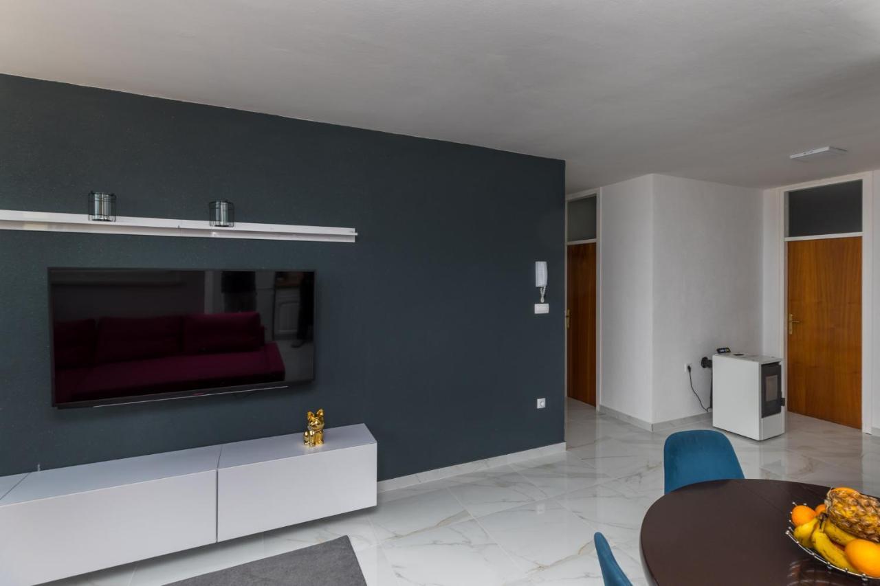 Leilani -Stunning View Apartment Near The Center! สปลิท ภายนอก รูปภาพ